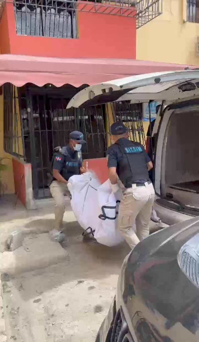 Autoridades encuentran dos cuerpos en estado de descomposición en la Rómulo Betancourt