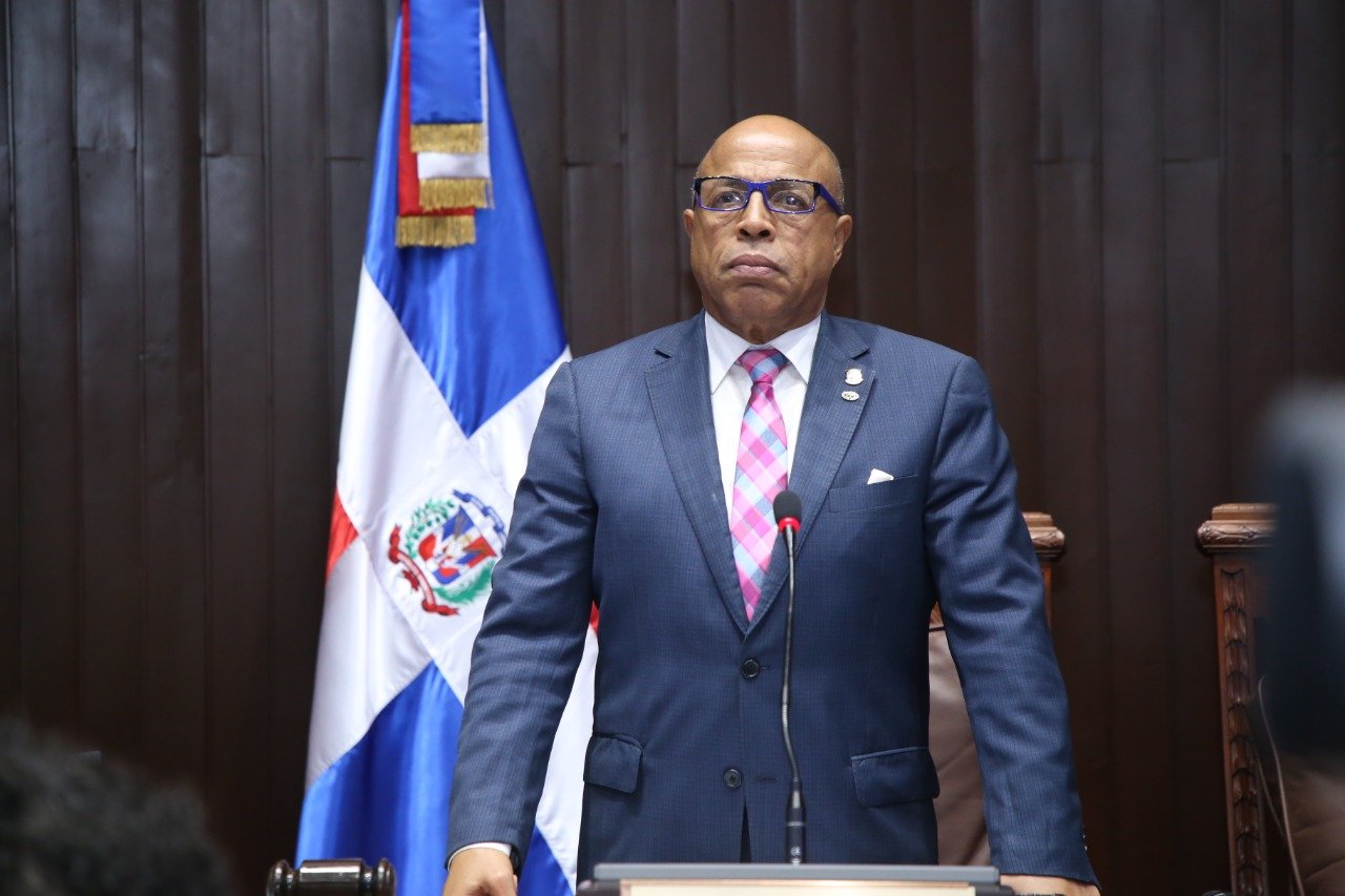 Modificaciones del nuevo Código Penal no serán conocidas hoy por retraso de Comisión Bicameral