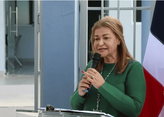 Gobernadora de Ocoa pide concluir investigación por siembras de marihuana en la provincia