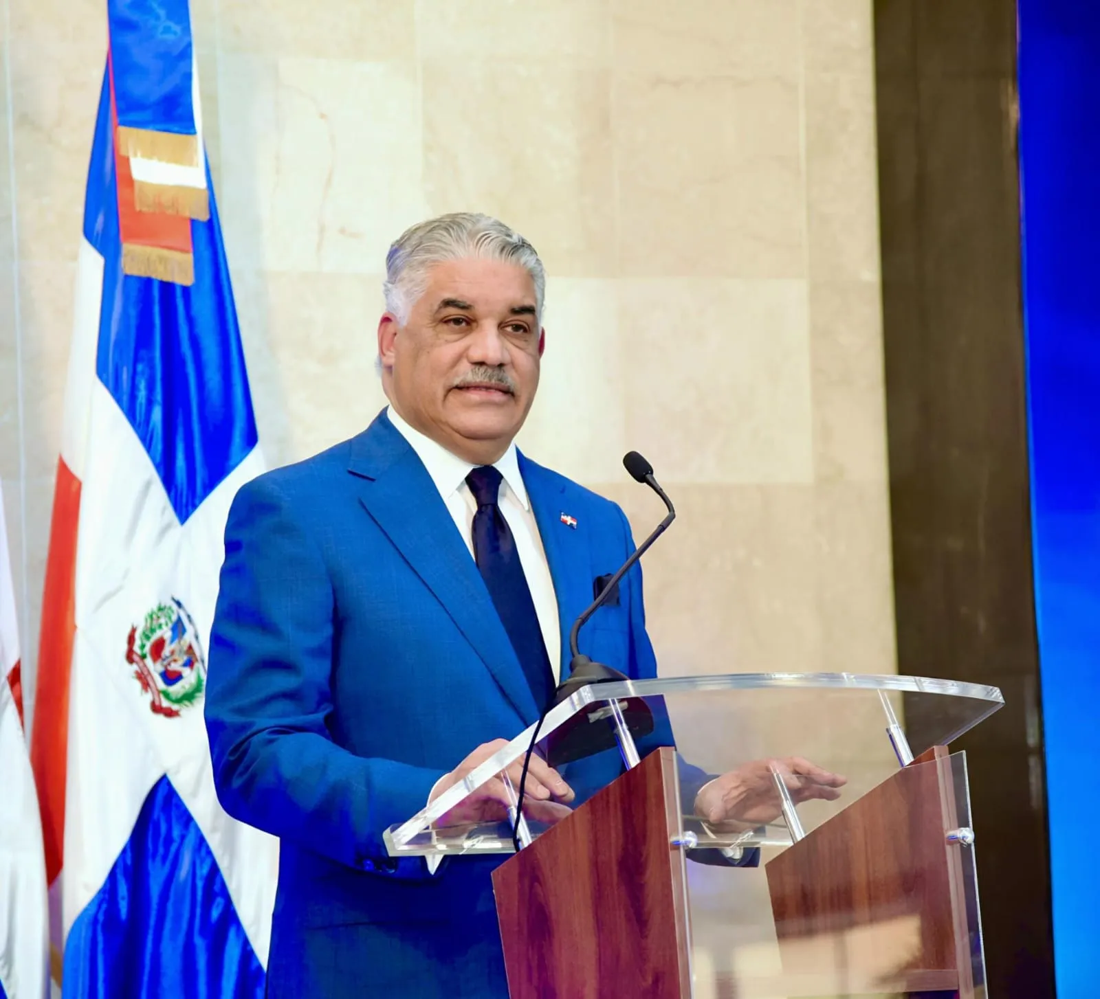 Miguel Vargas pide a la oposición priorizar al país y unirse rumbo a 2028