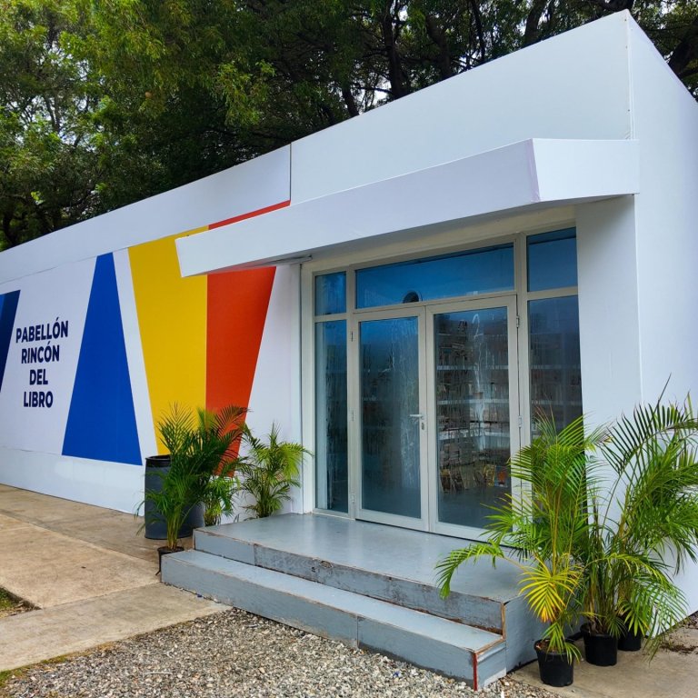 A pocos dias de efectuarse, afinan últimos detalles del montaje de la Feria Internacional del Libro Santo Domingo 2026