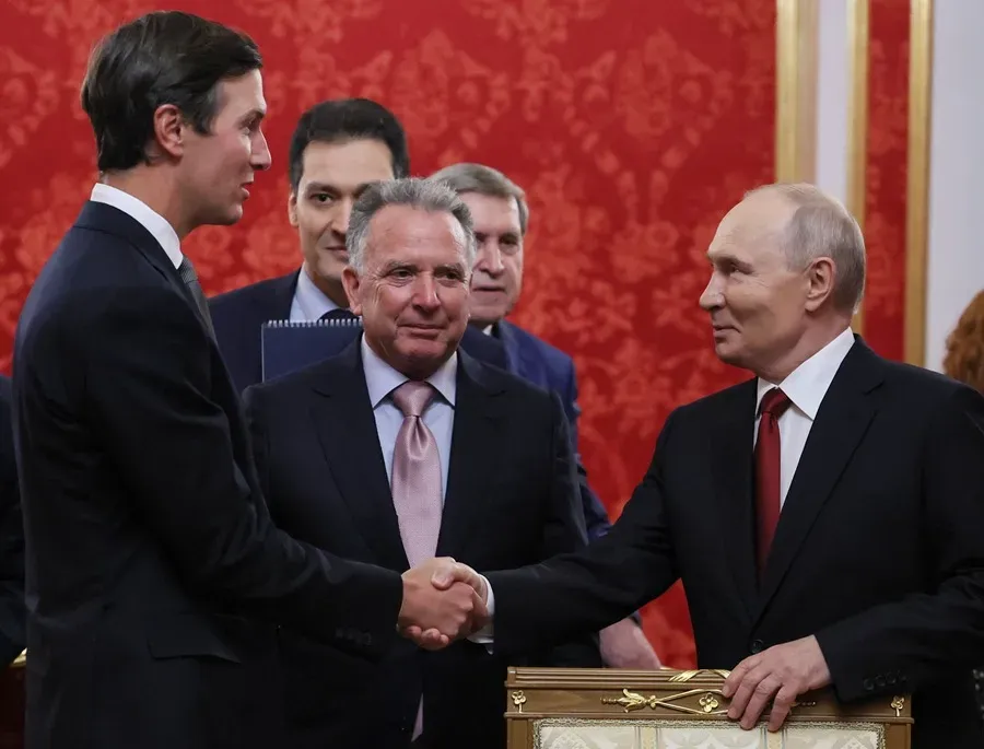Putin concluye reunión con emisarios de Trump para intentar reactivar las negociaciones de paz en Ucrania